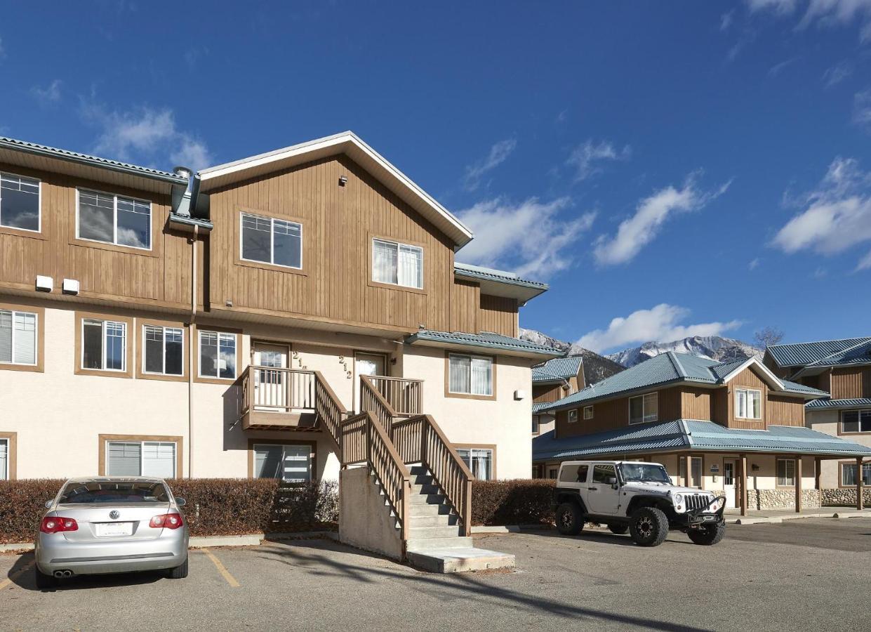 Mountain Gate - Pet Friendly 2Br W Mountain Views And Open Hot Tub Canmore Exterior foto