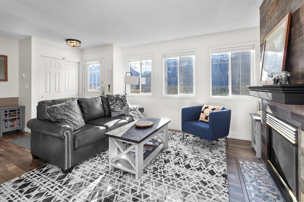 Mountain Gate - Pet Friendly 2Br W Mountain Views And Open Hot Tub Canmore Exterior foto