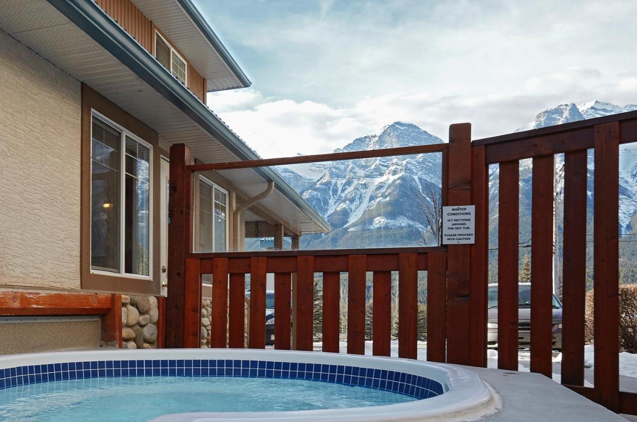 Mountain Gate - Pet Friendly 2Br W Mountain Views And Open Hot Tub Canmore Exterior foto